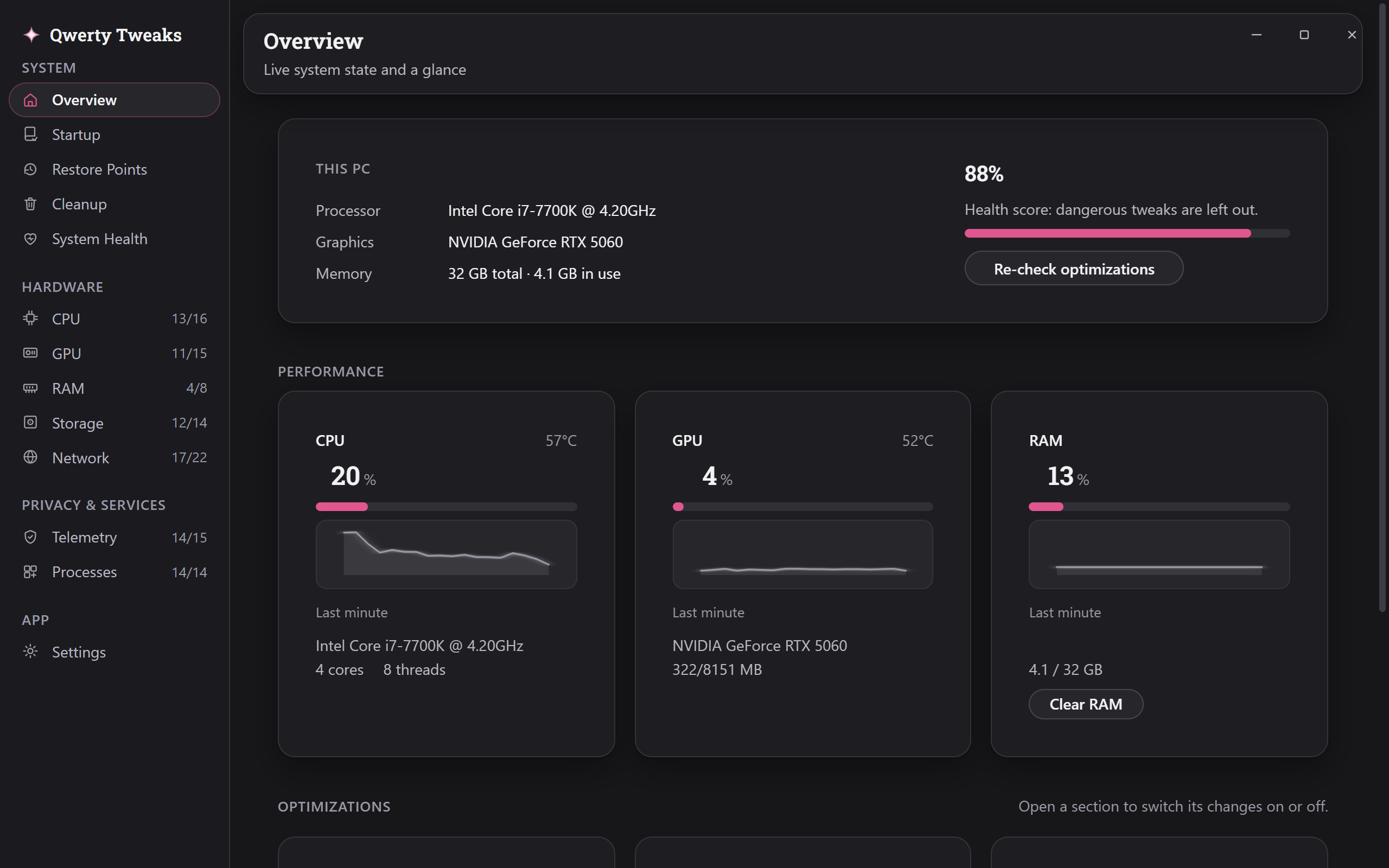 The app's Overview page: a card naming the detected processor, graphics card and memory, a score for how many settings are already on, and live readings for the processor, graphics card and memory.